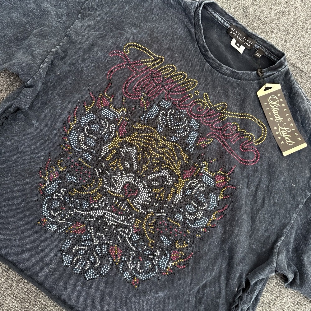 Affliction Black Label Women's Live Fast Rhinestones Distressed Tiger Tee XL NEW
